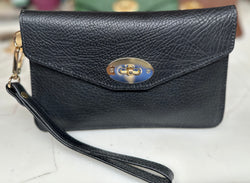 Twist lock Clutch
